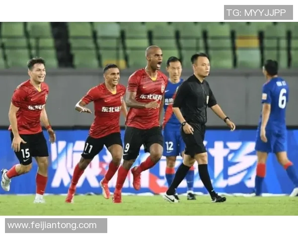 南京足球队强势领跑大师赛积分榜93分稳居第一